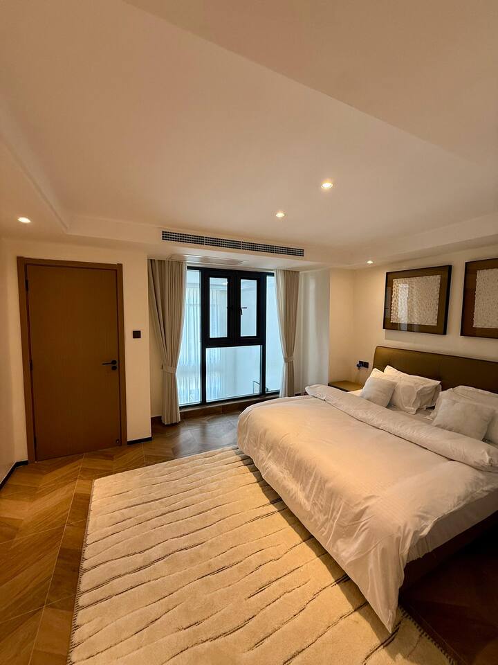 6dc86f67-d2ba-4149-80c0-ced73fc09797